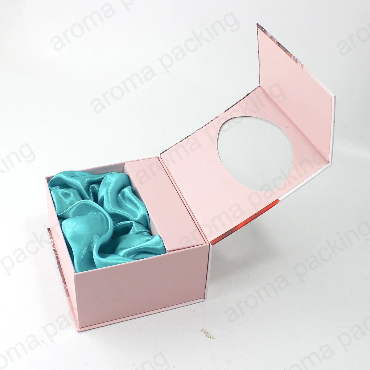 Nude Pink Magnetic Gift Box for Cosmetic Packaging with Silk Material and PVC Window