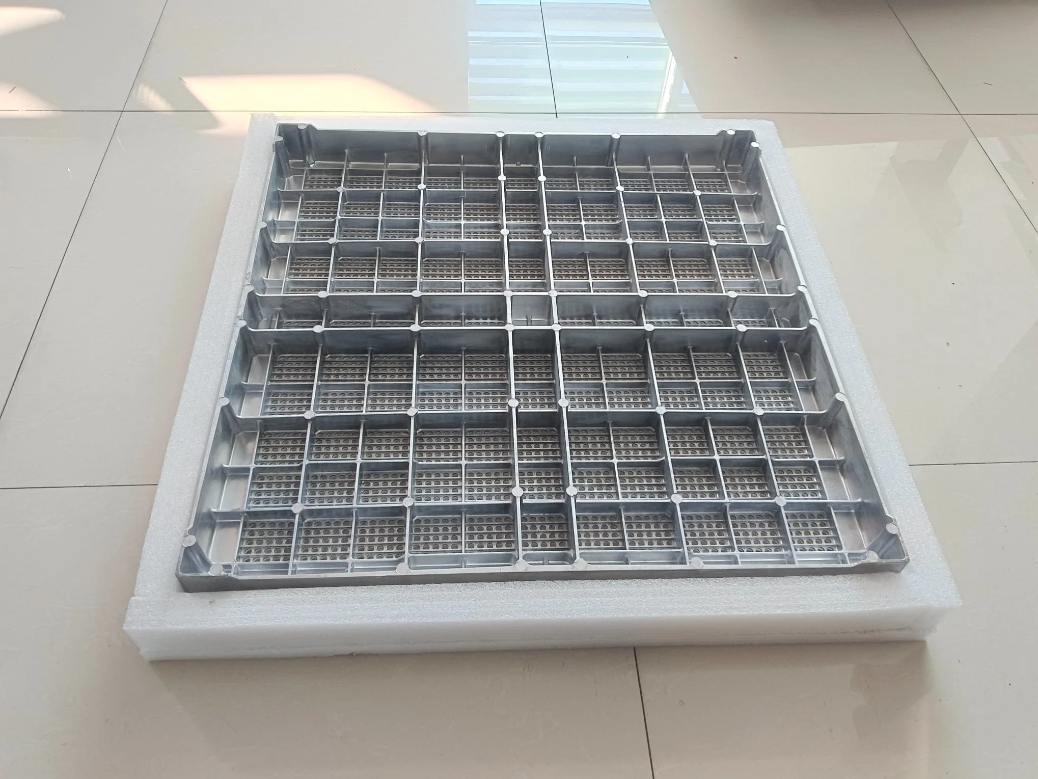 Aluminum Perforated Raised Floor Air Flow Panel Clean Room Hospital Laboratory