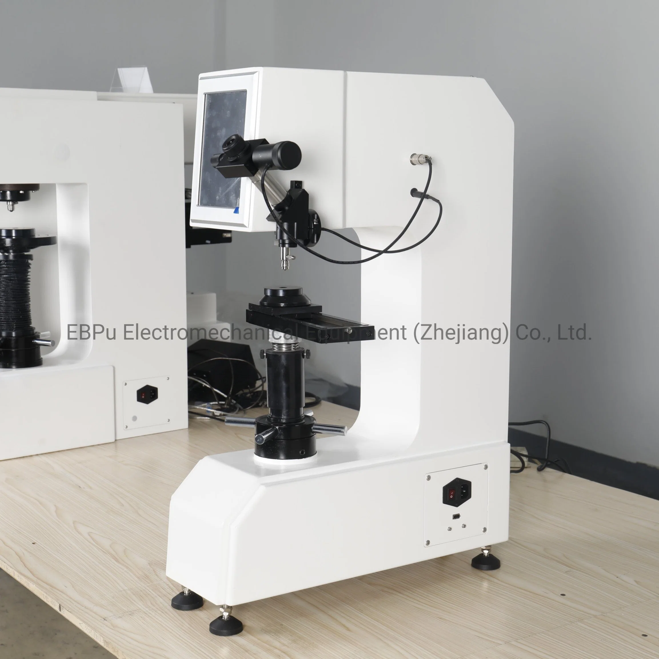 Universal Hardness Testing Instrument with High Accuracy Load Cell