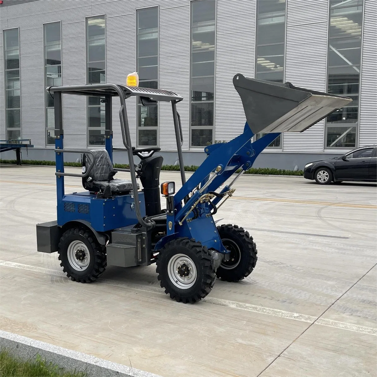 Reliable and Durable Power of The Electric Loader with 0.2 M&sup3; 400kg Capacity