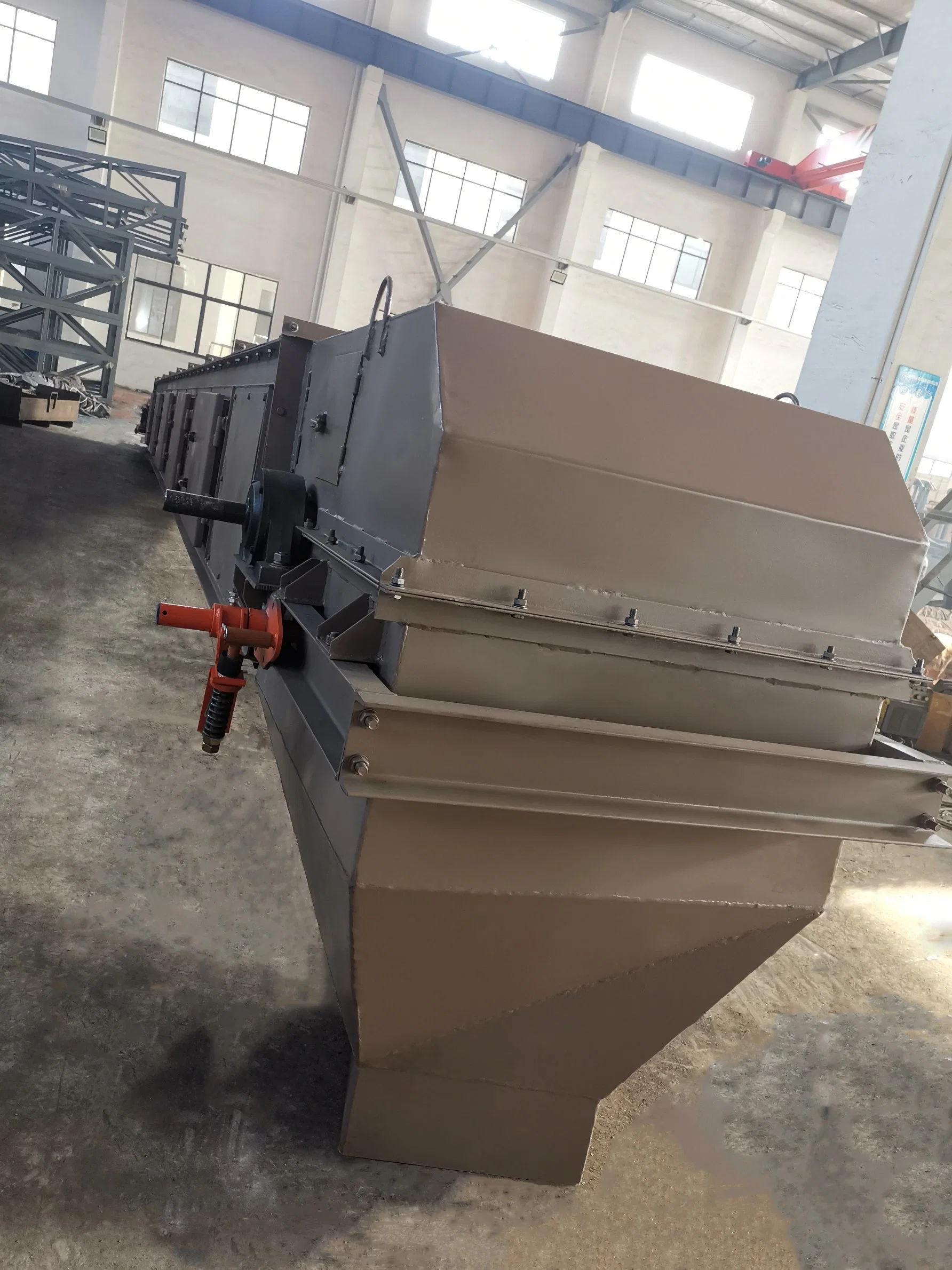 Heavy Material Handling System Rubber Belt Conveyor Transporting