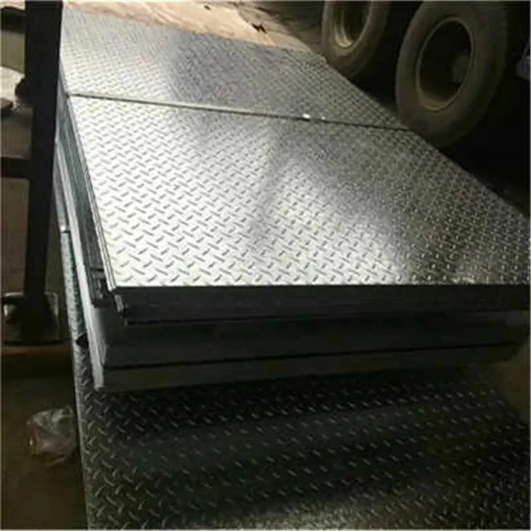 Acero galvanizado en caliente ASTM A36 Q235B Ss400 5mm espesor Chapa a cuadros de acero al carbono Fabricantes de placas a cuadros