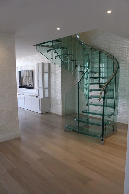 Australia Style Modern Single Stringer Glass Stair Step