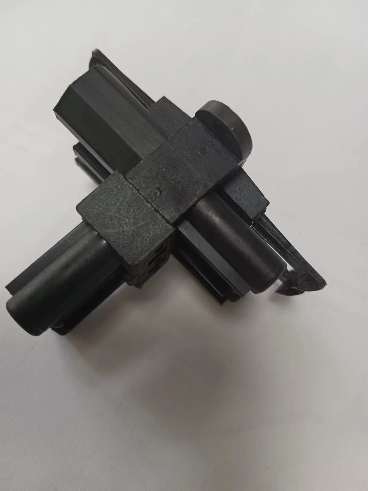 T-Distributor Units 3 Poles Connector to Connect 3 Gst Plugs