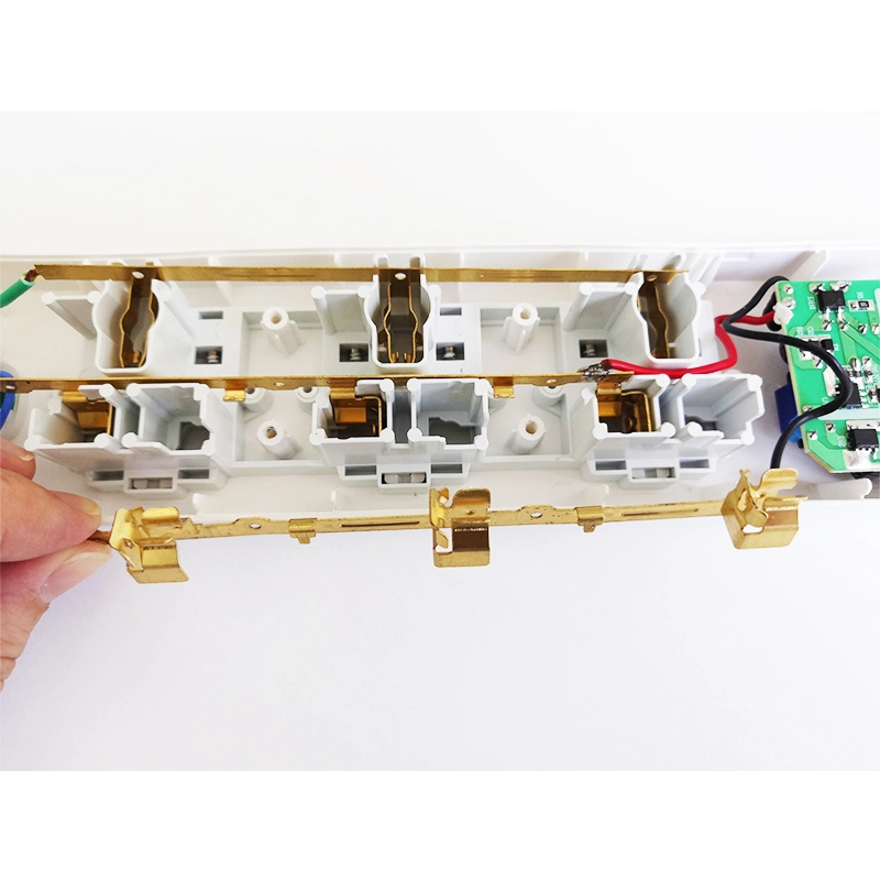 Venta caliente de alta calidad toma de corriente eléctrica con cable de extensión