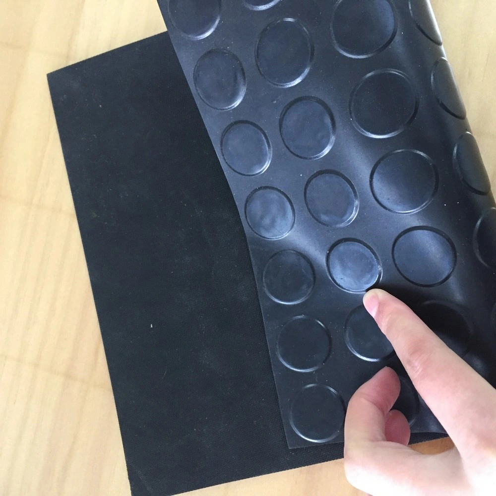 3mm Thickness SBR//EPDM/ Neoprene/NBR Nitrile Coin Stud Rubber Sheet