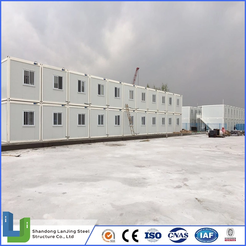 China Factory Hot Sale Luxury Light Steel Prefab Container House for Oil Site Mobile Expandable Container House