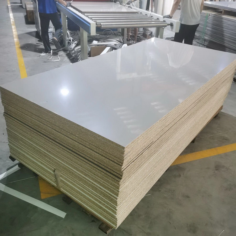 High Glossy Pet/PVC Film Coated with 1220*2440*18mm Melamine Particle HDF MDF OSB Board for Kitchen Cabinet Furniture Advertising Use