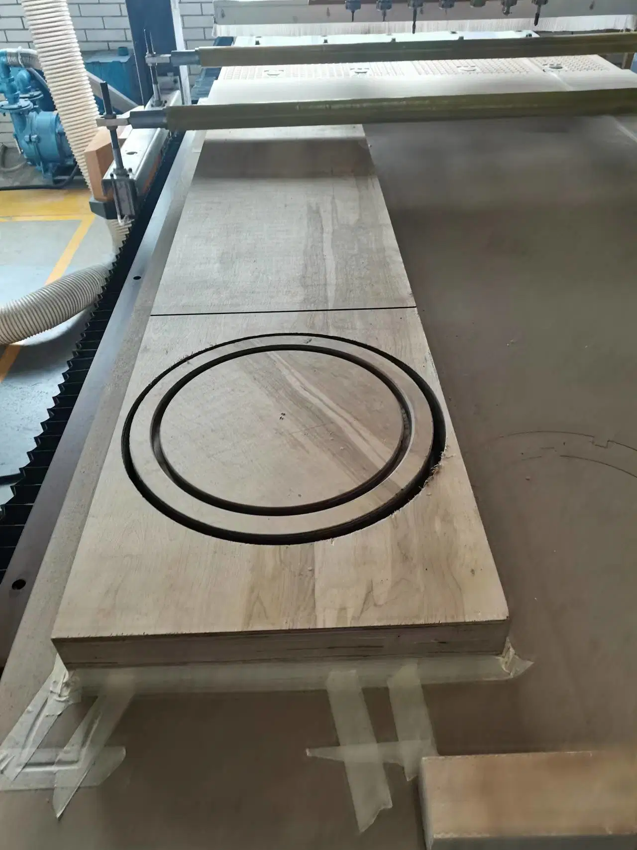 Placa de aislamiento/Madera densificada aserrado y fresado CNC centro de la máquina combinada