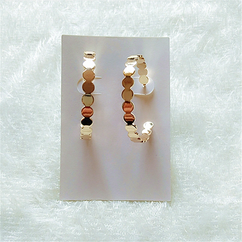 Accesorios de metal simple Big Ear C Círculo forma olas Stud Earrings