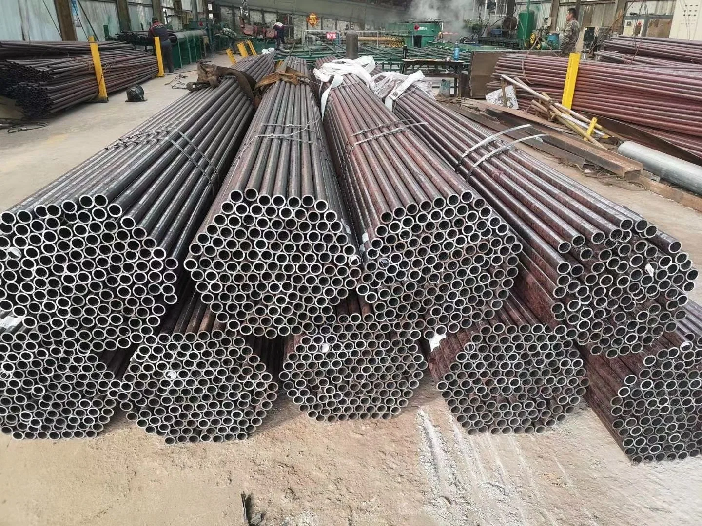 Carbon Welded Seamless Steel Pipe Tube for Oil Pipeline Construction