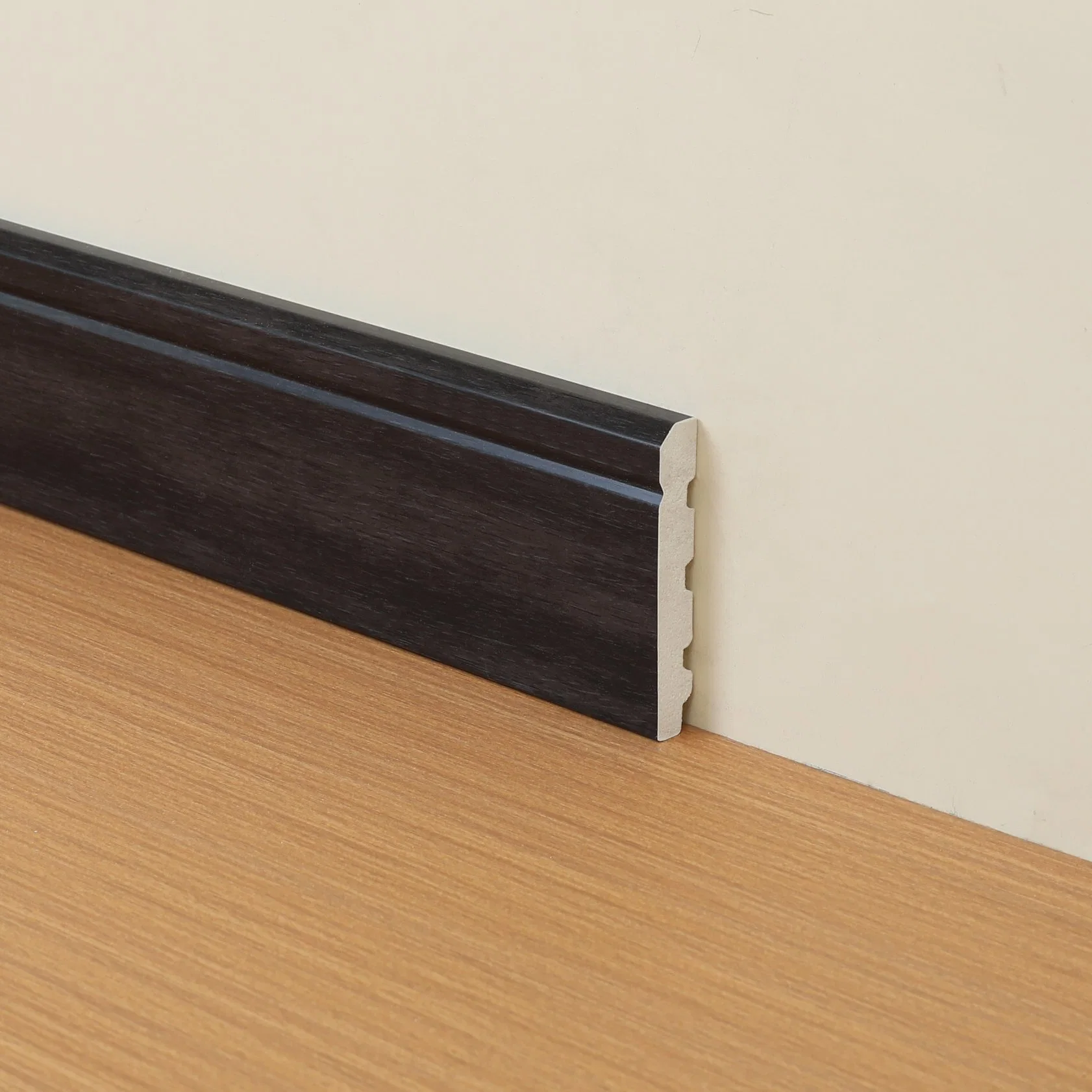 Hot Sale PS Skirting Board 110*16 mm Customized Good Quality Construction Material