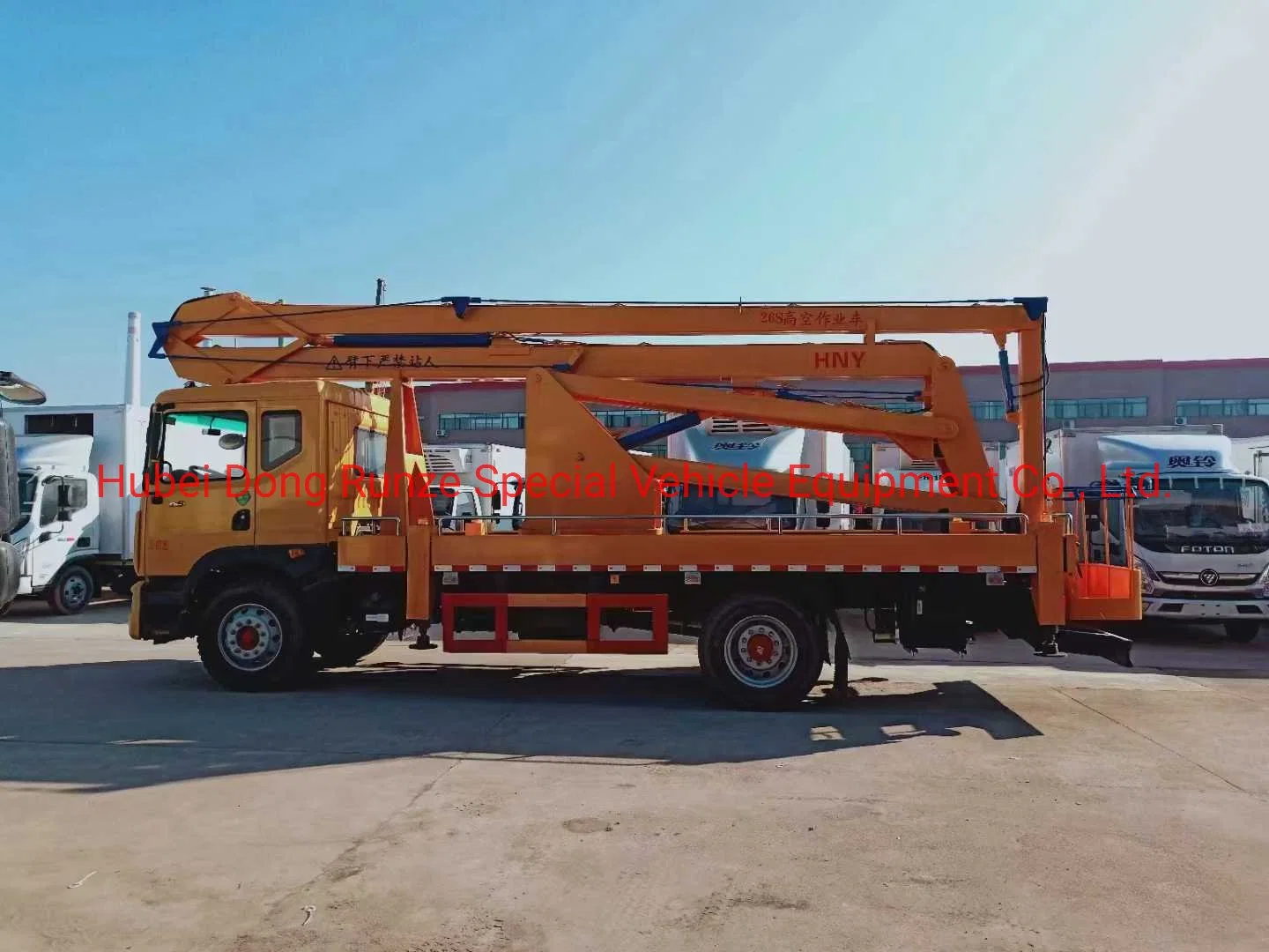 26m DFAC LKW montiert Aerial Work Platform, neues Modell Aerial Platform Truck, neue RHD Isolierung Manlift Truck, China Teleskop Aerial Platform Truck