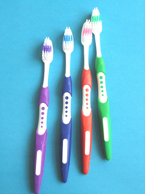 Hot Selling Transparent Travel Nylon Bristles Plastic Adult Toothbrush