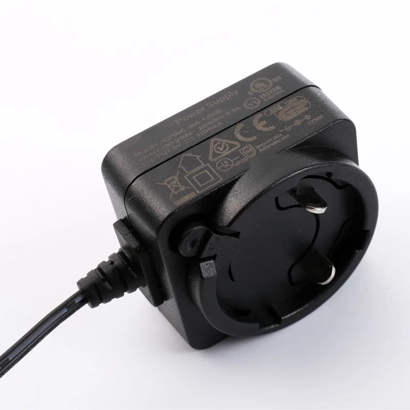 Neue Produkte austauschbarer Steckeradapter EU/US/UK/Au/Kc/RSA/CN/PSE/Bra Standard 5V 1A 6W Stromversorgung