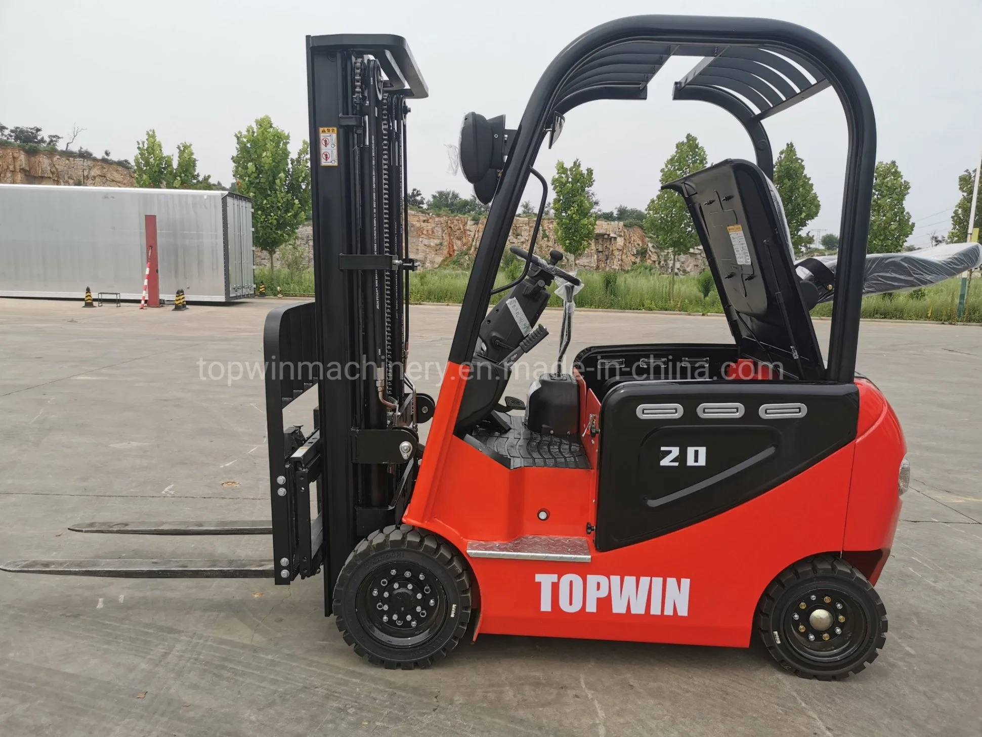 Fok Lift Small 1.5 Ton 2 Ton 2.5ton Fork Lift Truck Electric Forklift Price