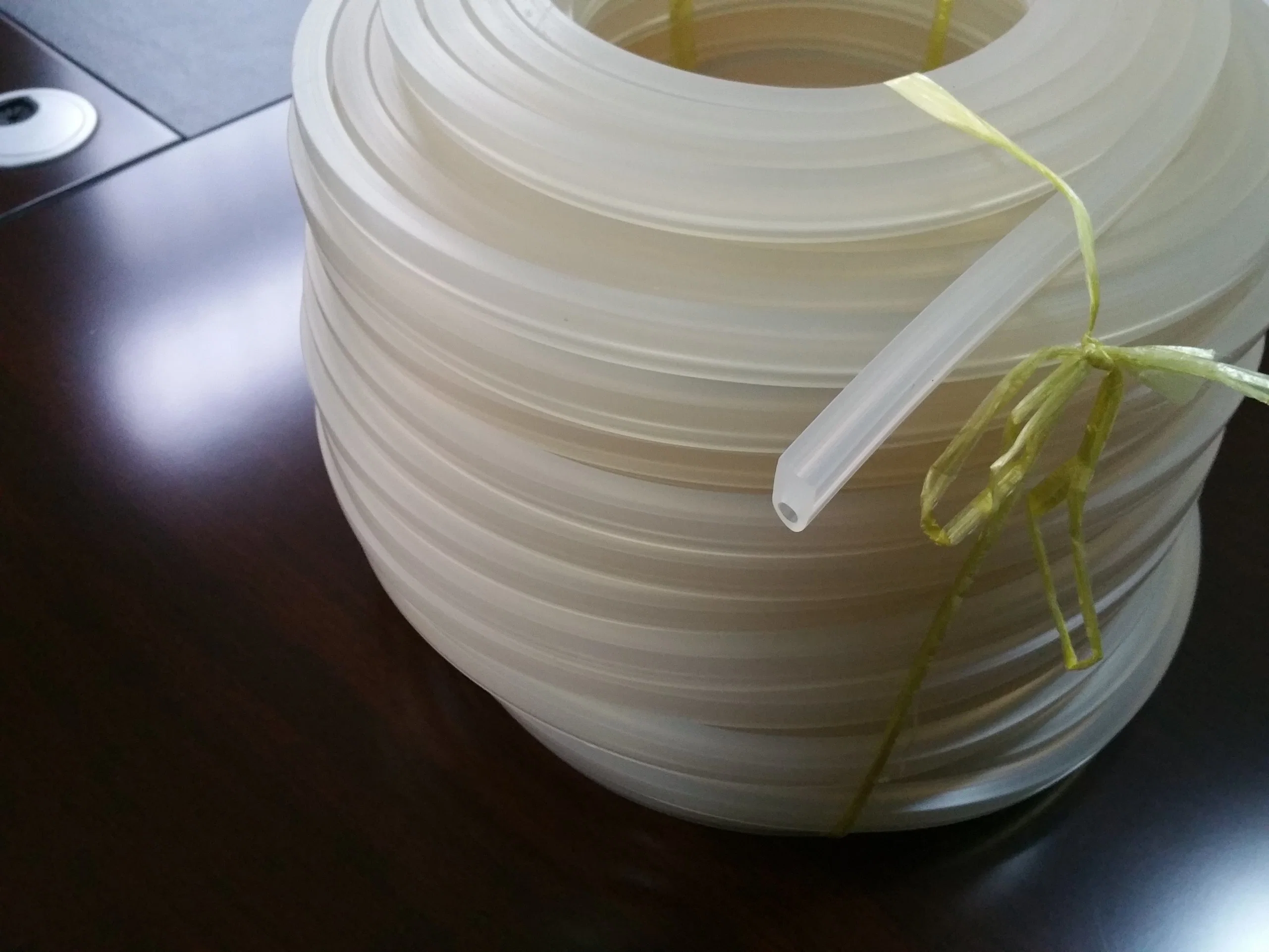 Food Grade 100% Virgin Silicone Extrusion, Silicone Stripe, Silicone Profile (3A1004)