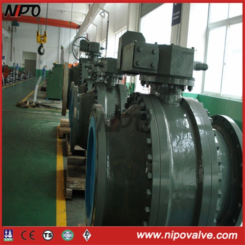 Three Pieces Cast Steel Trunnion Ball Valve