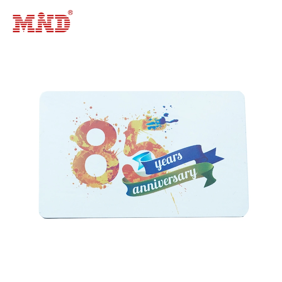 Cr80 personnalisés en couleur de la taille de la carte à puce VIP en PVC/ID/carte-cadeau