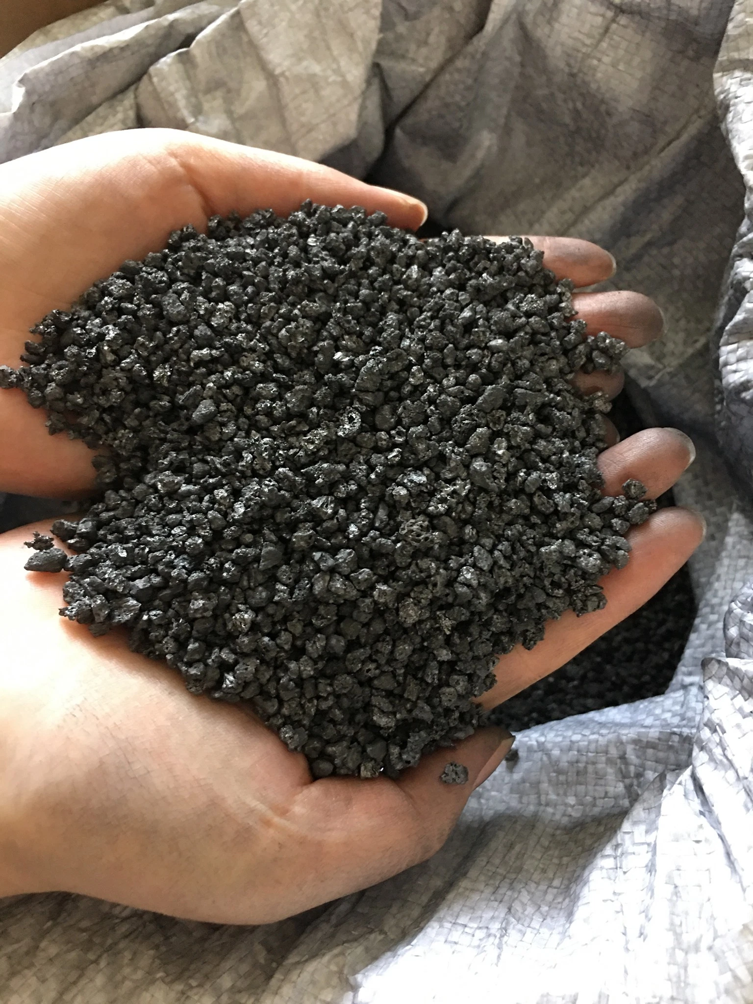 Semi-Graphite Petroleum Coke High Carbon 98.5%Min Low Sulfur 0.5% Carbon Raiser on Sale