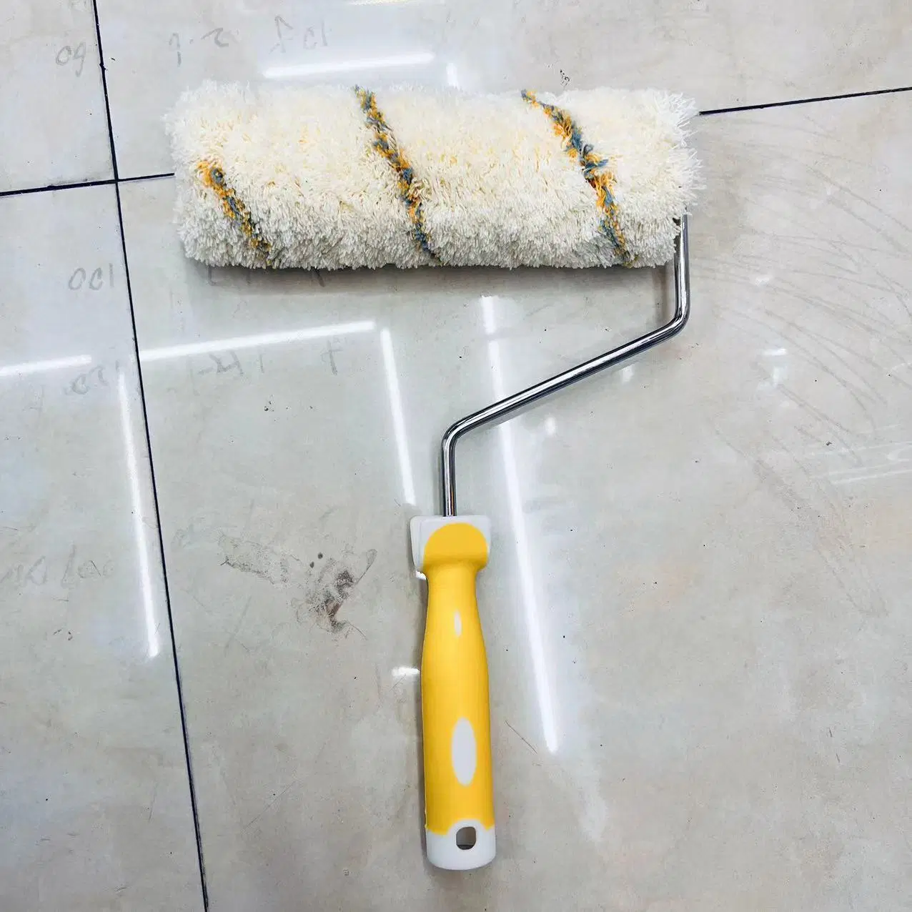 Easy to Use Russian Paint Roller Brush for DIY Projects