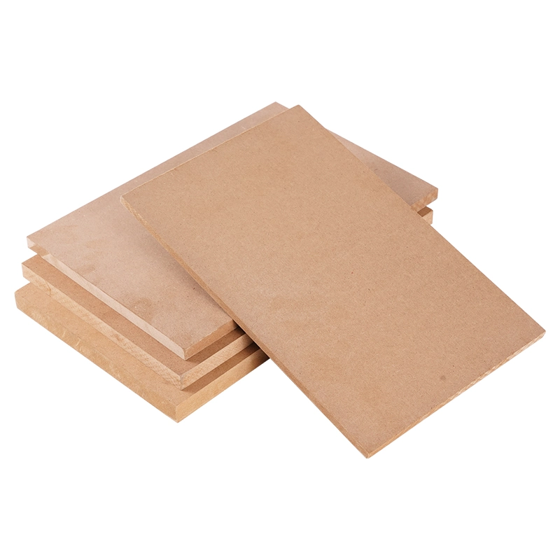 1220X2440 MDF simple panneau de fibres moyenne densité Prix compétitif pour le placard Et portes