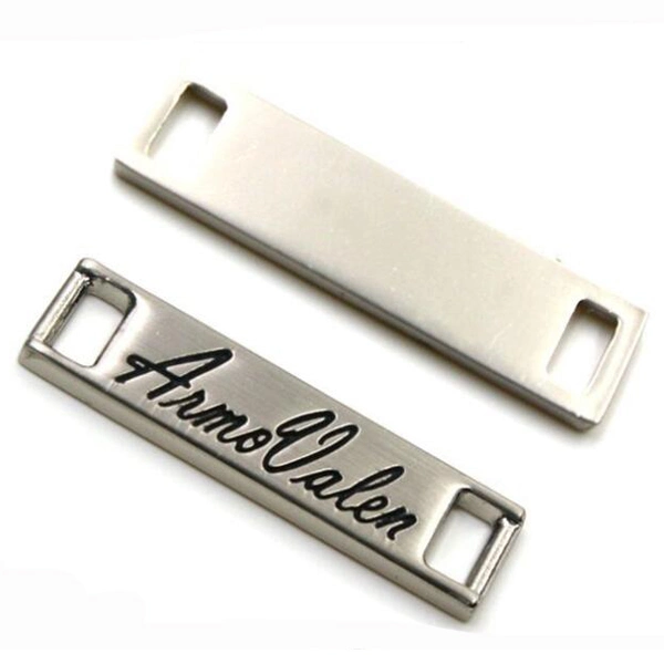 Factory Custom Made Antique Silver Plated Metal Alloy Name Badge Manufacturer Customized Signboard Bespeok Metallic Brand Logo Outdoor Adhesive Sign Plate