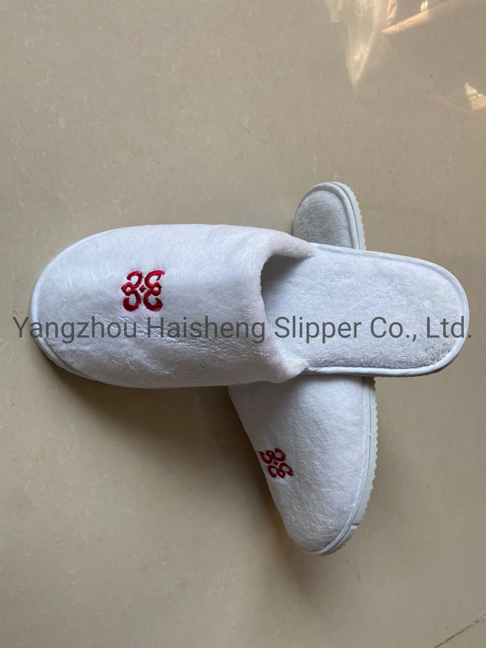 Promotional Cheap Hotel Plastic Slipper for Men