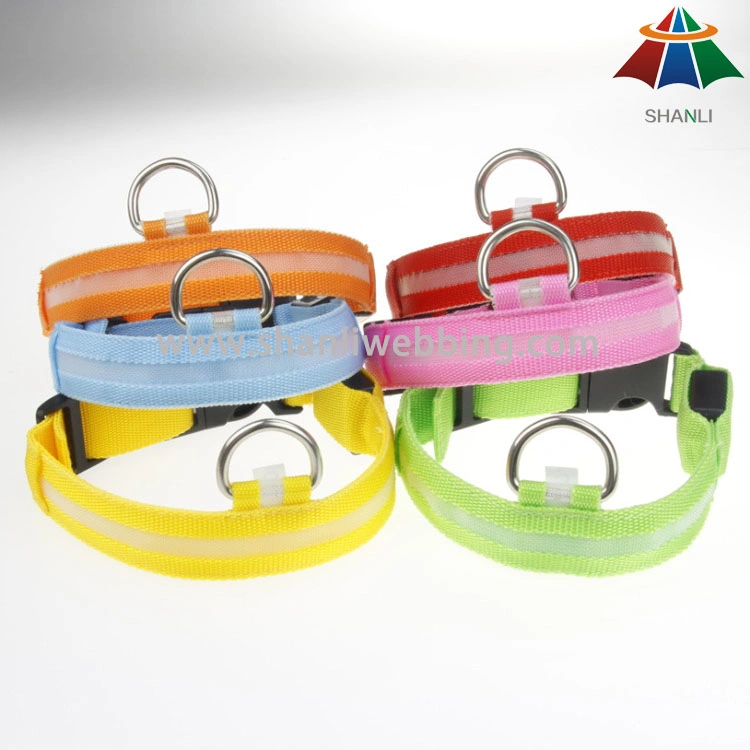 Hot-Sale High-Quality Solid Color 15mm Adjustable Dog Collar with LED Light