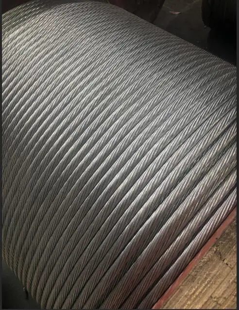 Competitive Price ASTM A475 7/2.03 mm Hot-DIP Galvanized Steel Wire Strand with Wooden Reel Packing