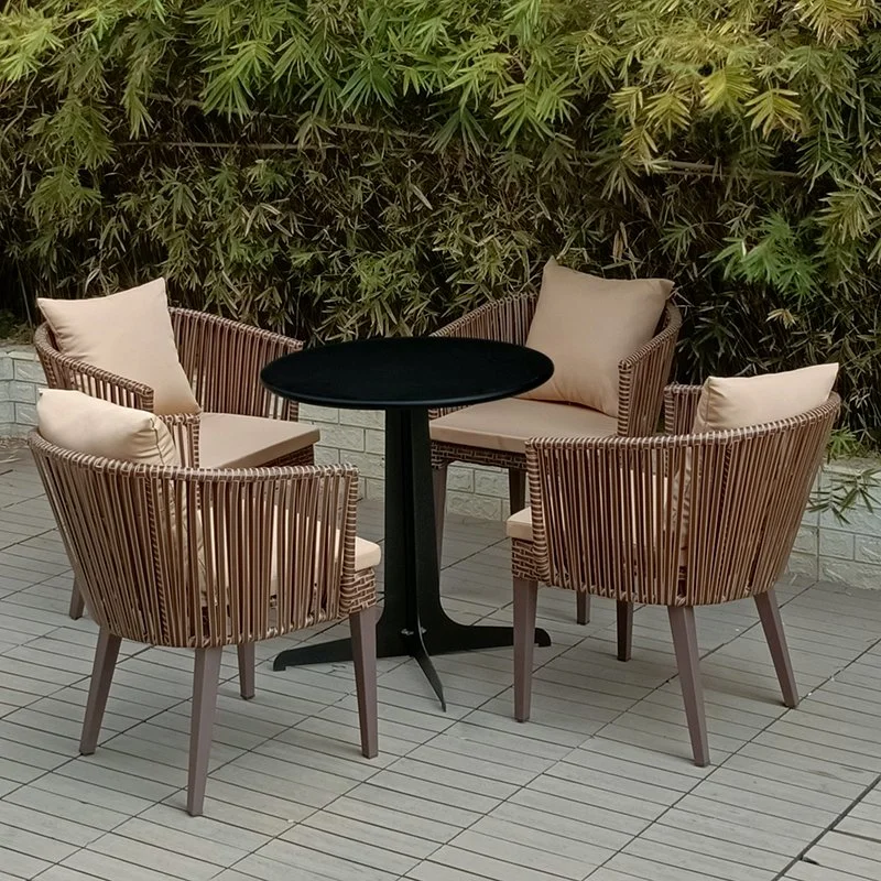 Hochwertige Gartenmöbel Hotel Wicker Chaise Lounge Chair Rattan Patio Gartenstuhl Outdoor Rattan Metallstuhl Patio Garten Rattan Metal Coffee oder Dining