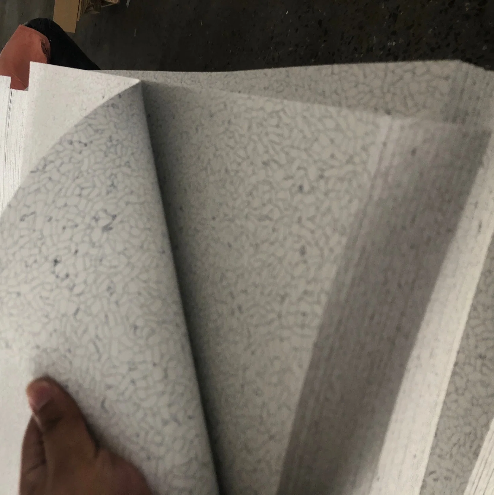 Static Dissipative Vinyl Floor Tile for Electronics Conductive Tile Flooring