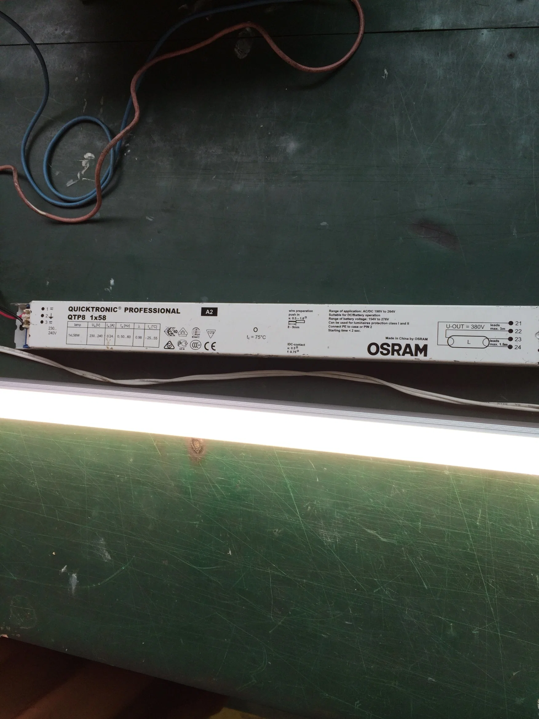 UL/cUL/Dlc Magnetic Ballast Compatible 8W/12W/16W/20W 2FT/4FT/600mm/1200mm T8 LED Tube Lamps