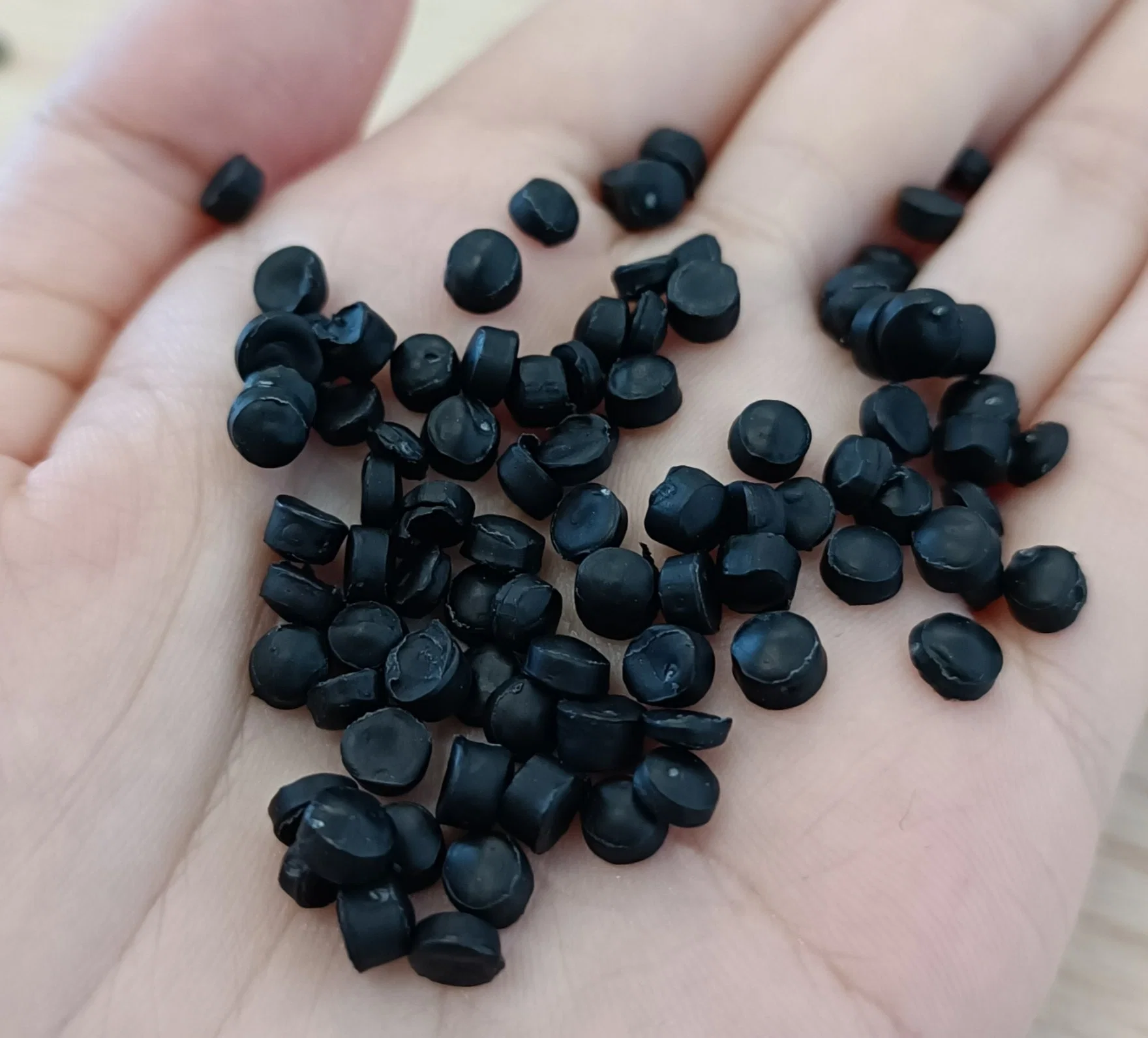 Recycled HDPE PE100 / PE80 Black Granules for Pipe