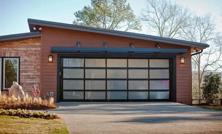 Puerta de entrada de seguridad de alta velocidad espiral de acción rápida fuerte metálico Puerta de cierre de seguridad de aluminio de aluminio PU puerta de garaje