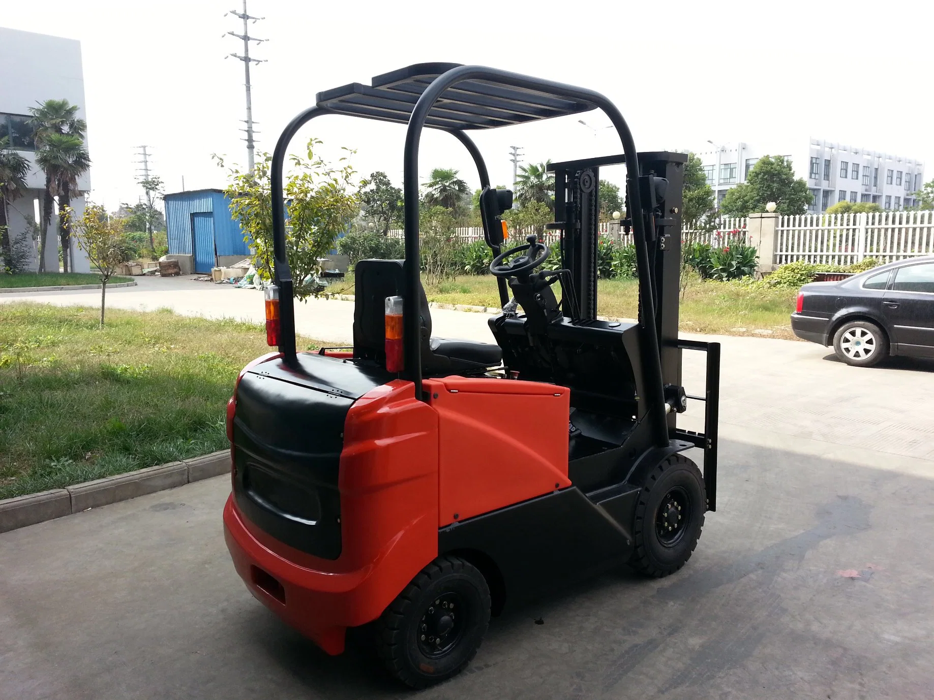 1.5ton Logistics Engineering Professional 3 Wheel Electric Forklift