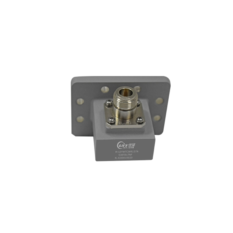 Bride rainurée CPRG137 C bande 5.38 ~ 8,17 GHz Waveguide to Adaptateur coaxial