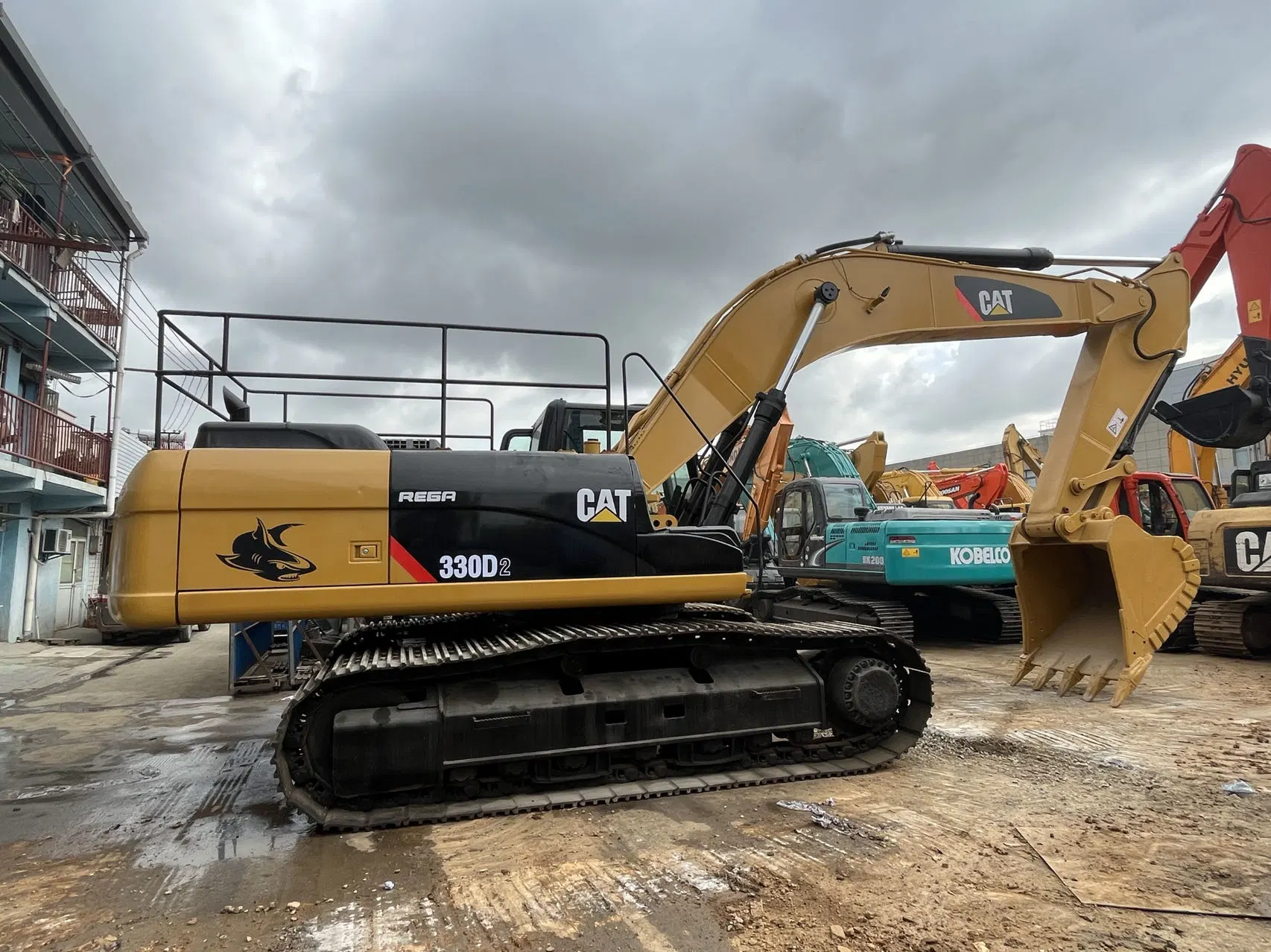 Good Working Condition Second Hand Excavator Caterpillar Crawler Excavator Heavy Equipment Cat330d2 Excavadora Usada on Sale