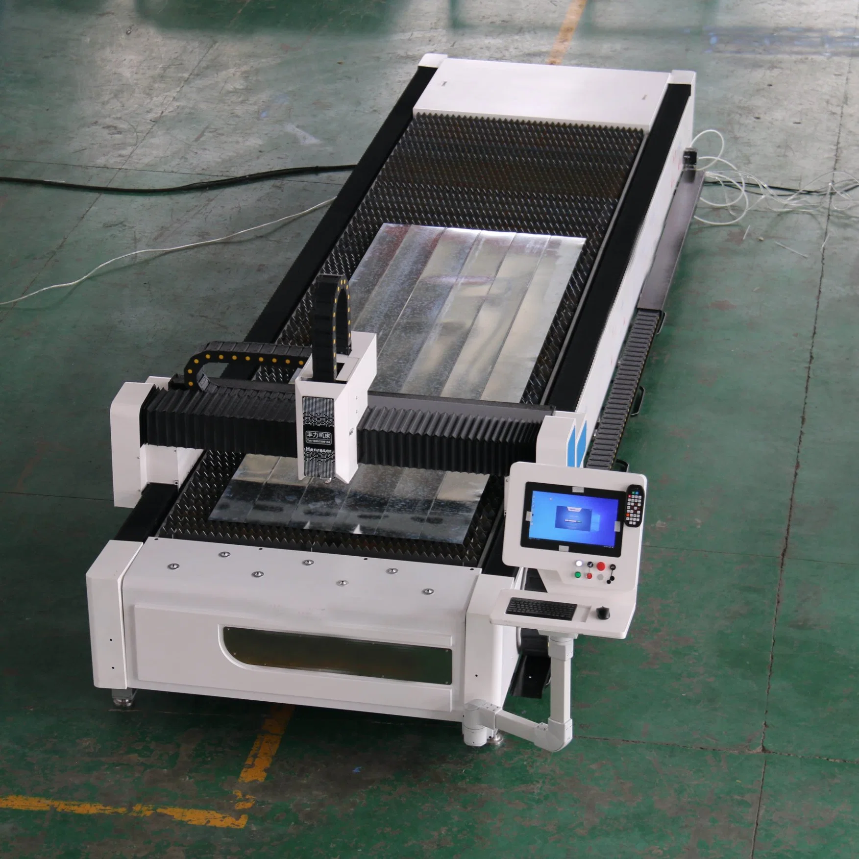 CNC Sheet Duct 1500W Fiber Laser Cutting Machine Metal Duct Plate Fiber Laser Cutter for Steel Aluminum Iron