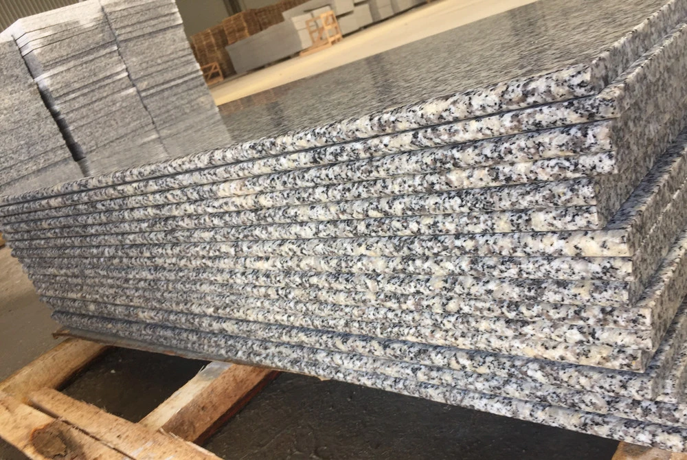 Sesame White Natural Stone Granite Tile for Countertop/Kitchen Top