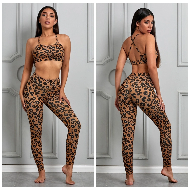 2 pieza impresa leopardo Sexy porrista gimnasio conjuntos de ropa para niñas, cómodos Racerback entrenamiento conjunto Polainas Bicicleta de cintura alta con acolchado, el Yoga sostén deportivo