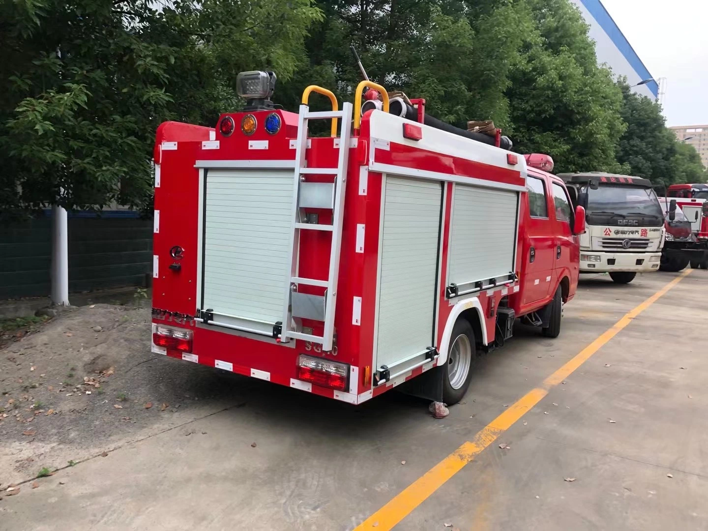 Dongfeng Mini Wasser Schaum Feuerbekämpfungs Lkw