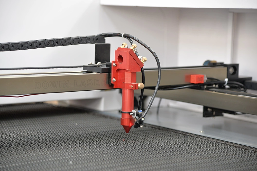 1610 Laser Large Format High Speed High Precision Automatic Laser Cutting Machine CO2 Fabric Cutting Machine