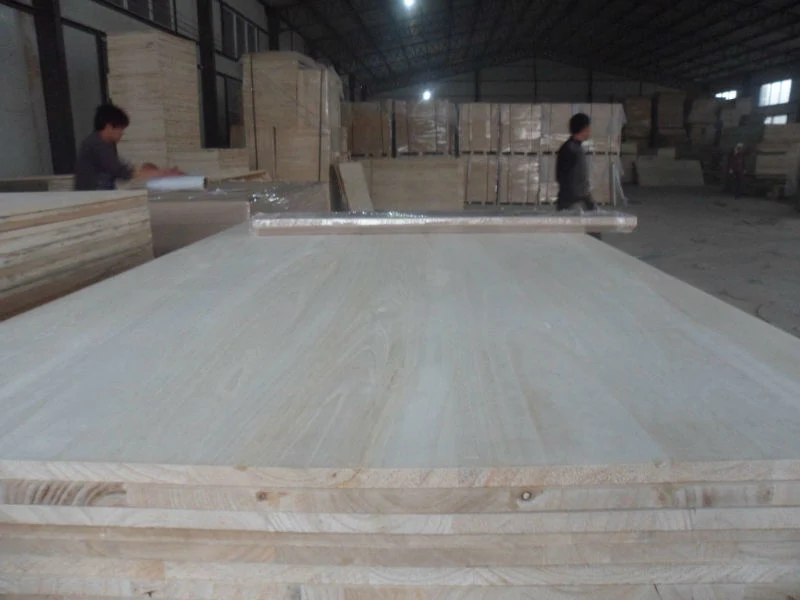Fábrica fornece diretamente madeira de Paulownia Construction material