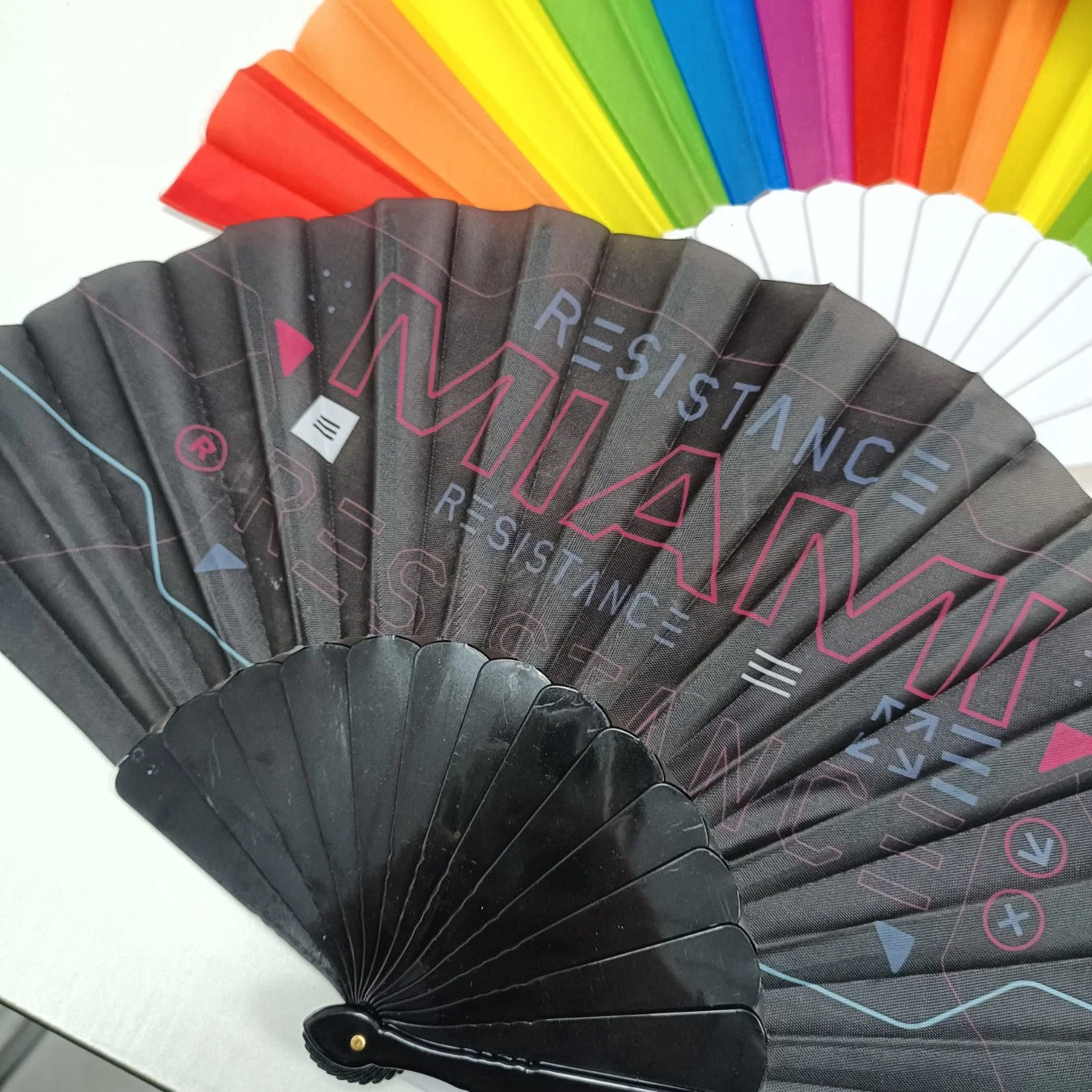 Custom Printed Fabric Plastic Folding Hand Fan Festivals Personalized Foldable Hand Held Fan for Souvenir