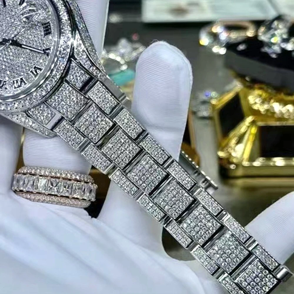 2023 Полный календарь Rhinestone VVS Moissanite Часы Нержавеющая сталь водонепроницаемость Следите за мужской бип-хоп-ювелирными изделиям