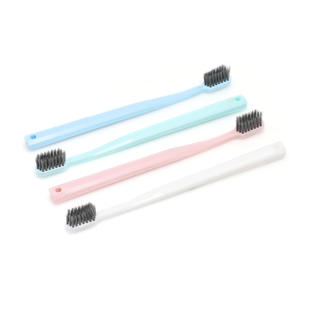 Brosse à dents pour adultes en plastique nylon bon marché.