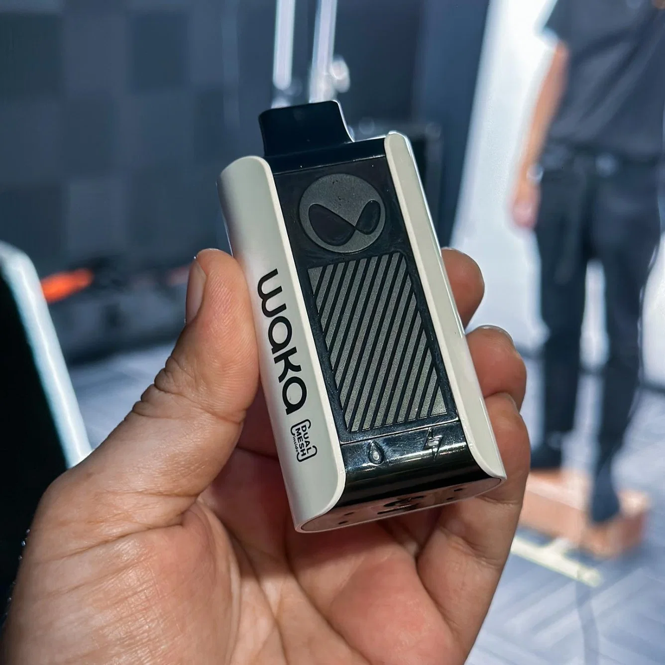 Original Waka PA10000 Puffs Einweg Vape E-Zigarette Shenzhen Großhandel Zerstäuber