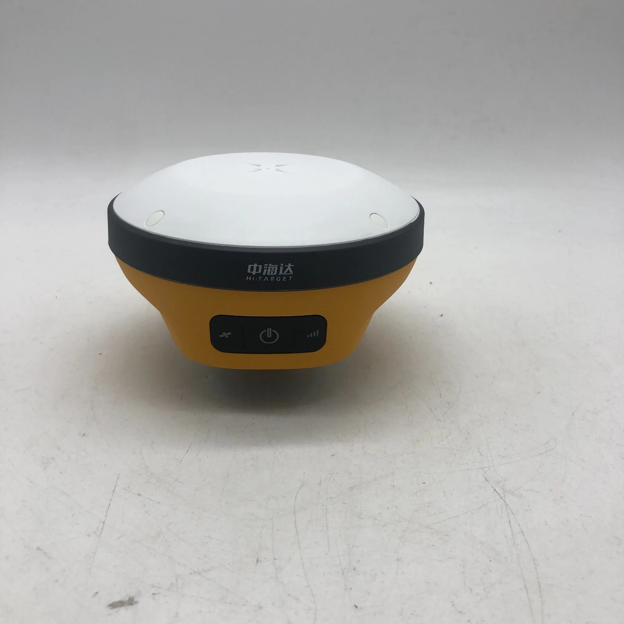 Récepteur GNSS RTK V200 haute cible pour communication Bluetooth / Wi-Fi