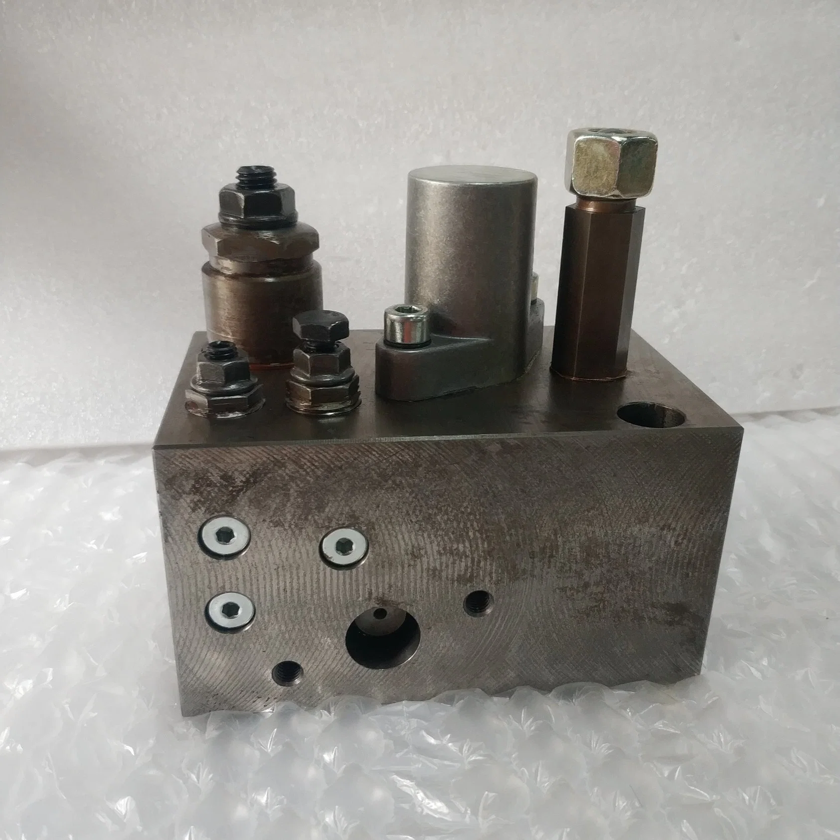 P1 Control Block 028194 Control Valve Device 022920 for Polar 115 ED Cutte Cuting Machine